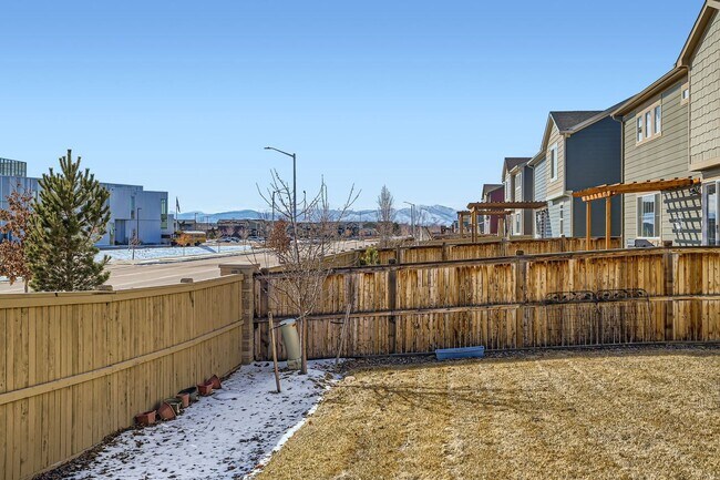 Building Photo - 395 Western Sky Cir