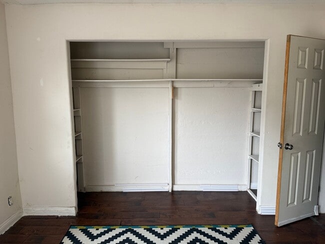 Building Photo - 241 N Ave 49