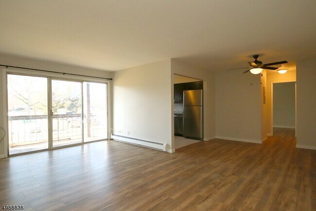 Building Photo - 515 Andria Ave