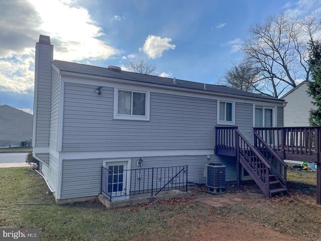 Building Photo - 625 Glynita Cir