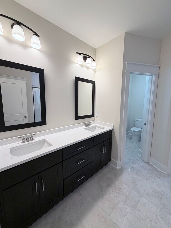 Building Photo - 536 Bristleleaf Path