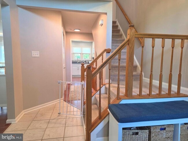 Building Photo - 5270 Ellicott Dr