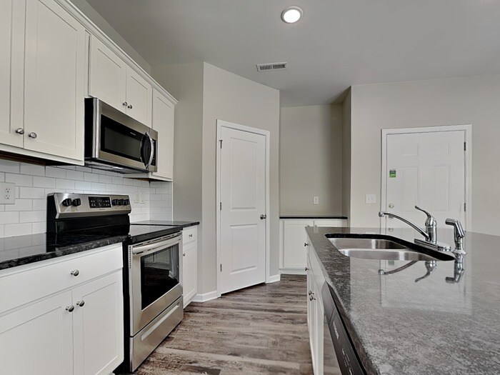 Building Photo - 5729 Camp Ct