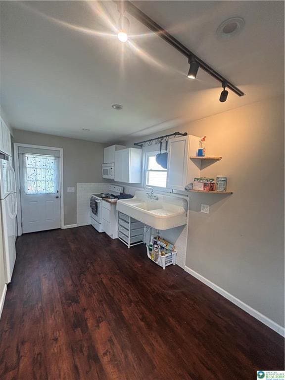 Building Photo - 22 Newport Ave