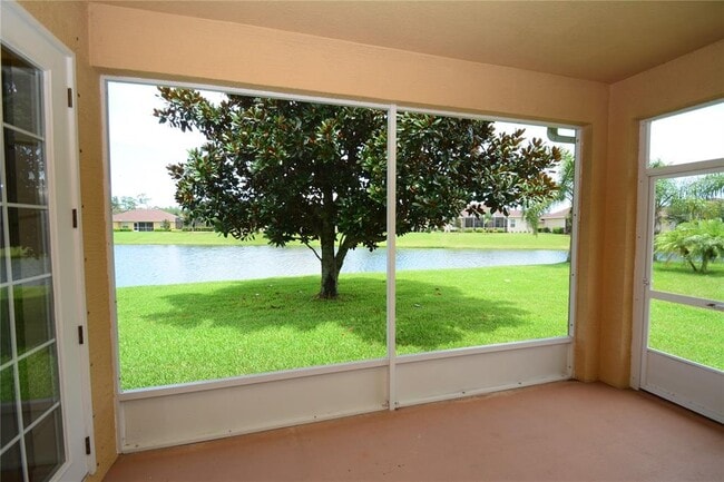 Building Photo - 40 Arrowhead Dr