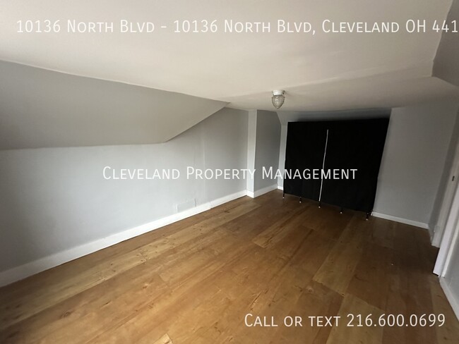 Building Photo - Newly Renovated Cleveland Duplex