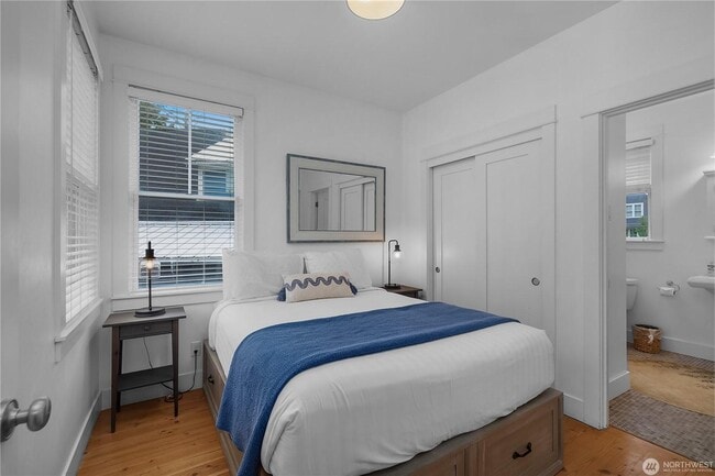 Building Photo - 31 Sellwood Ln