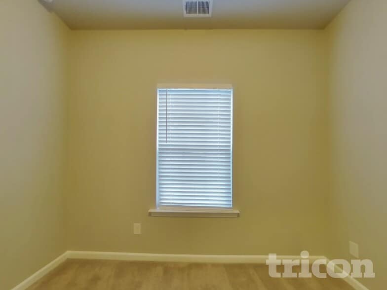 Building Photo - 86 Howard Ave