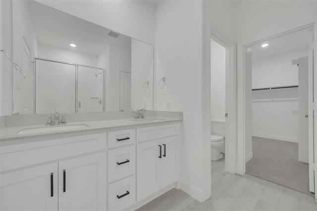 Building Photo - 3200 Cordelia Dr