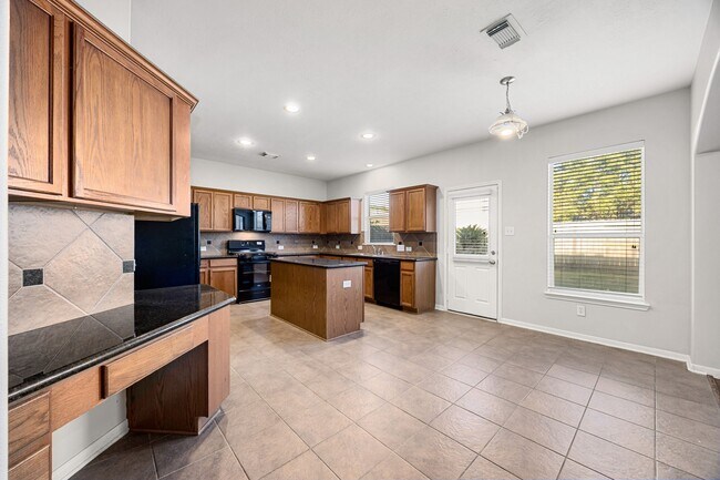 Building Photo - 25202 Florina Ranch Dr