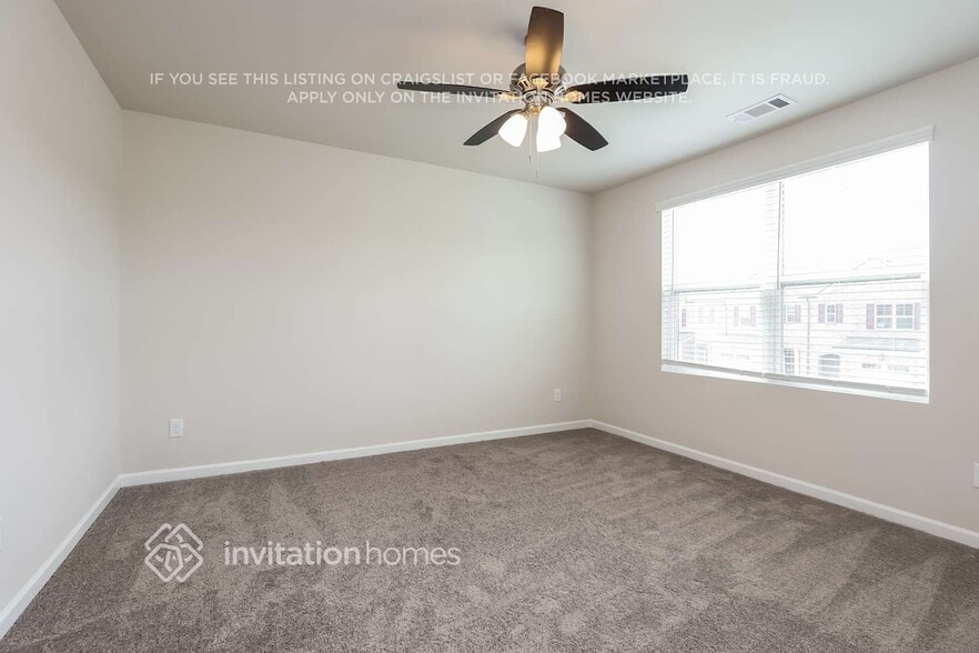 Building Photo - 125 Fister Dr