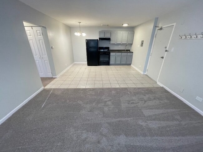 Building Photo - 7 N Dryden Pl