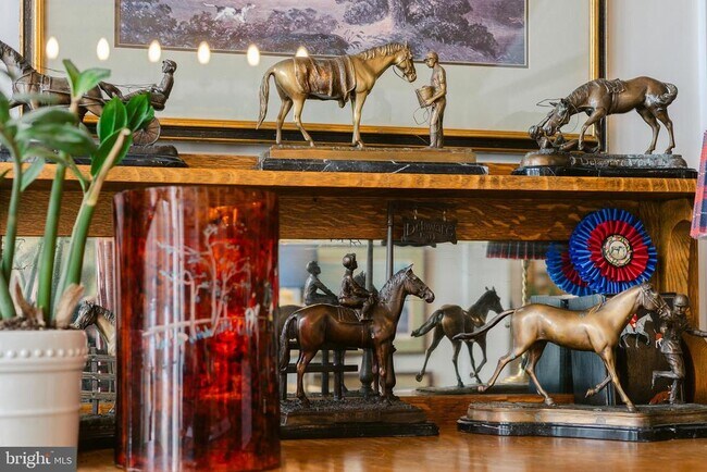 Building Photo - 13230 Falls Rd