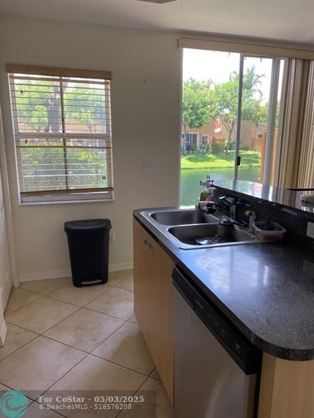 Building Photo - 4929 Windward Way