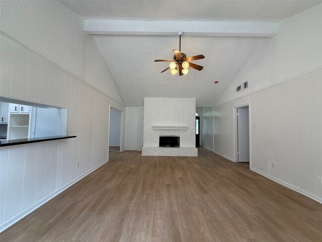 Building Photo - 1847 Spruce Knob Dr