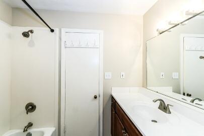 Building Photo - 2517 33rd St