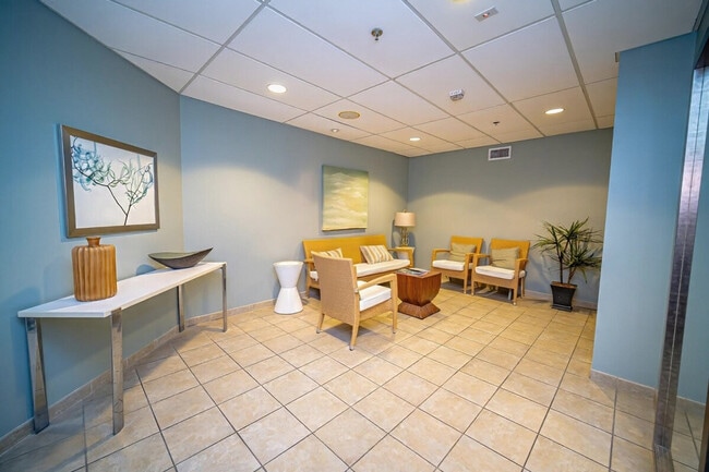 Building Photo - 3404 American Dr