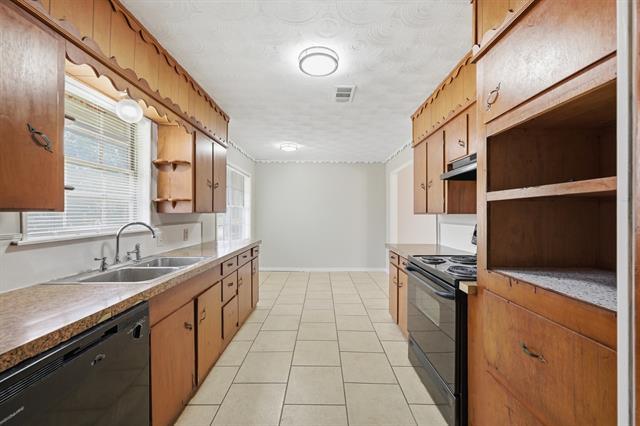 Building Photo - 228 N 4th St