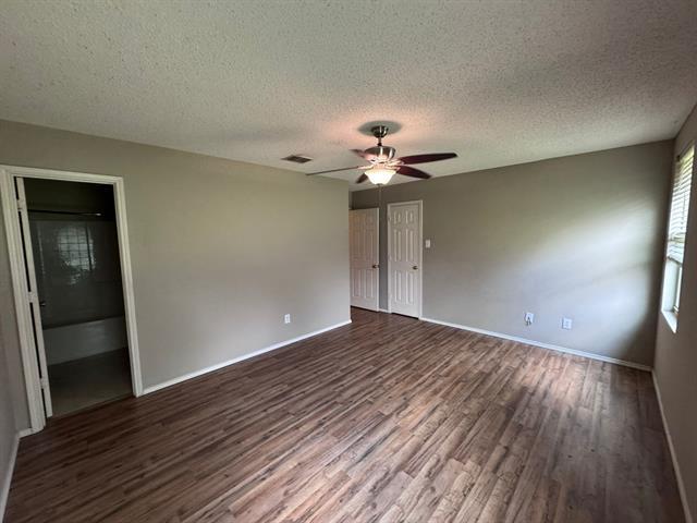 Building Photo - 5409 Comanche Wells Dr