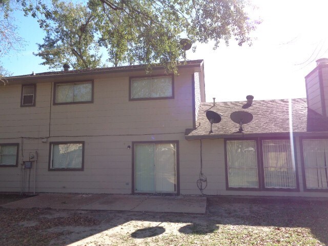 Building Photo - 15426 Swan Creek Dr