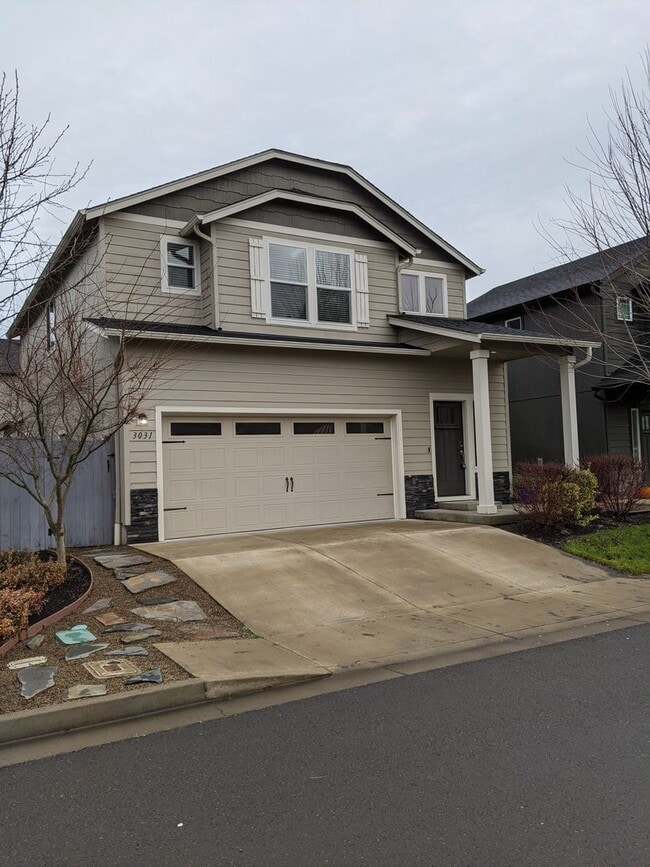 Primary Photo - Beautiful 3 Bedroom, 2.5-Bath Home With Op...