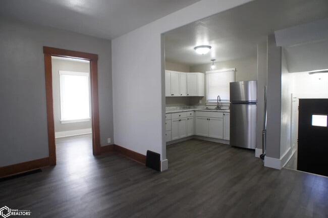 Building Photo - 1426 2nd St