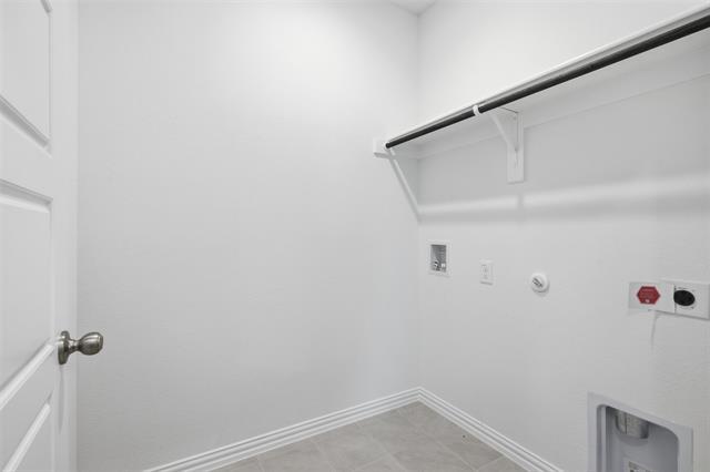 Building Photo - 825 Birdie Dr