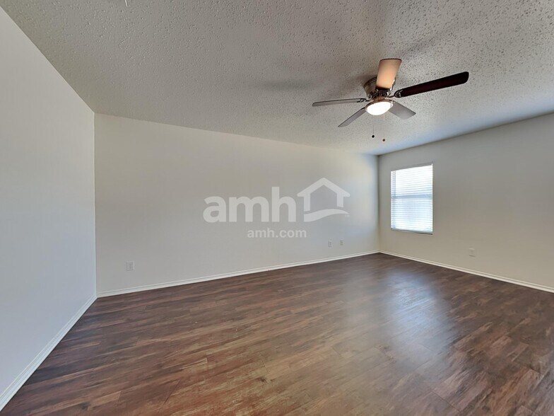 Building Photo - 2509 Margaret Ln