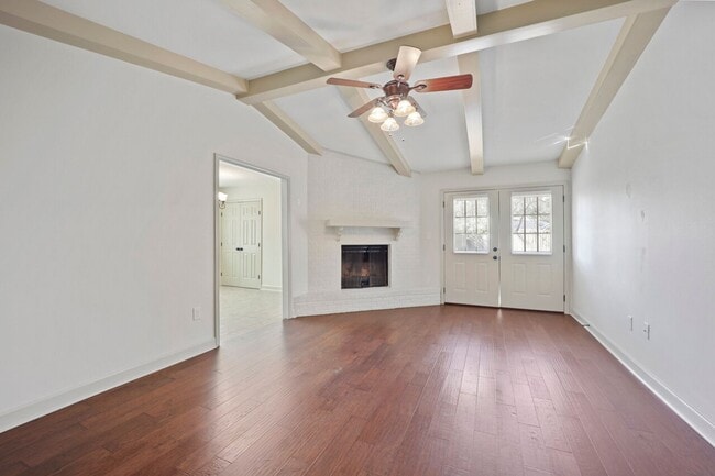 Building Photo - 8900 Shadow Bluff Ave
