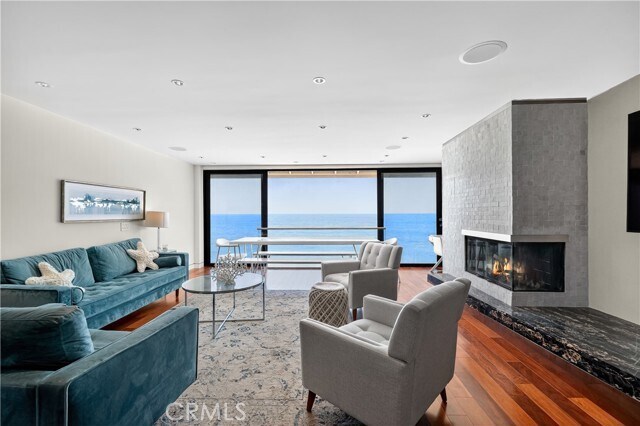 Building Photo - 102 Blue Lagoon