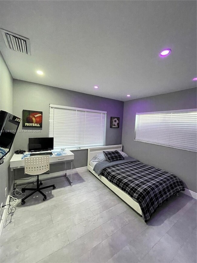 Building Photo - 6901 NW 82nd Ct