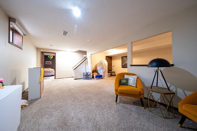 Building Photo - 8636 Aldrich Ave S
