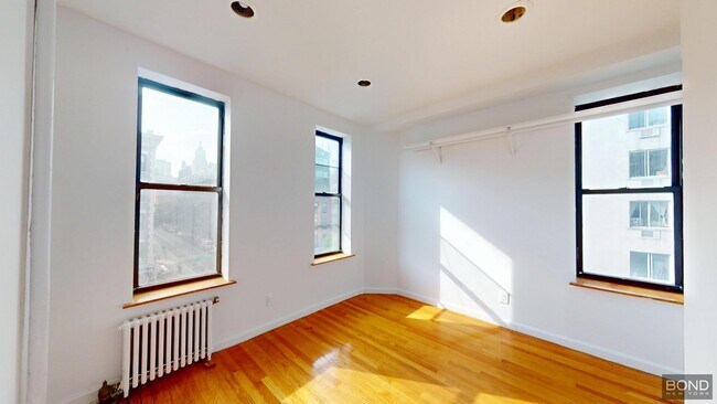 Building Photo - 214 First Avenue