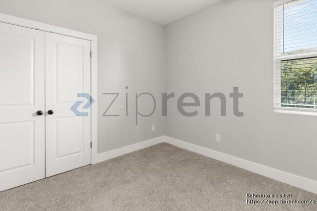 Building Photo - 106 Snyder Ct NE