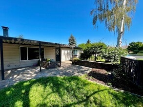 Building Photo - 3701 Gun Club Rd