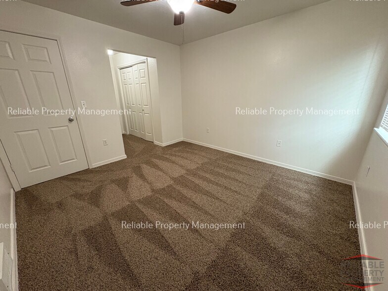 Building Photo - 2238 Meppen Dr