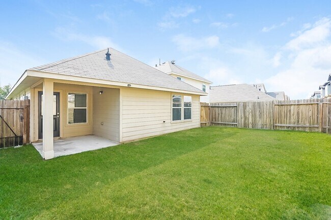 Building Photo - 5530 Plantation Forest Dr