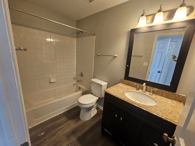 Building Photo - 2935 Rutland Cir