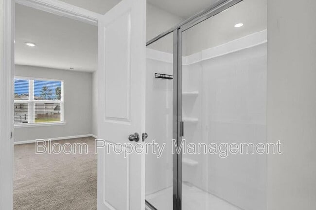 Building Photo - 803 Lilyford Ln