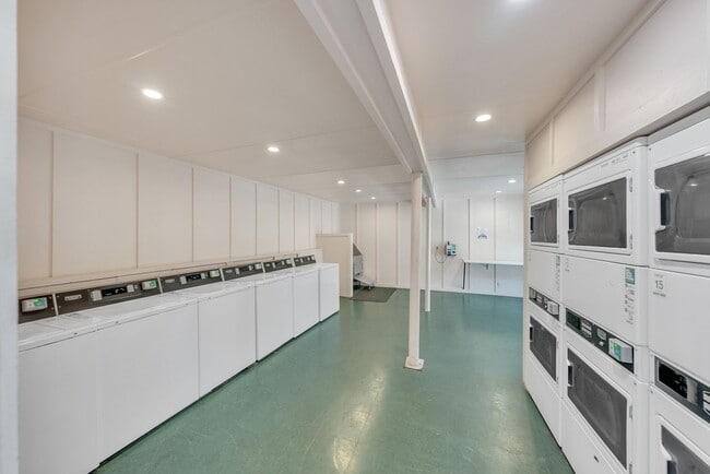 Floorplan - Oak Park Apartments
