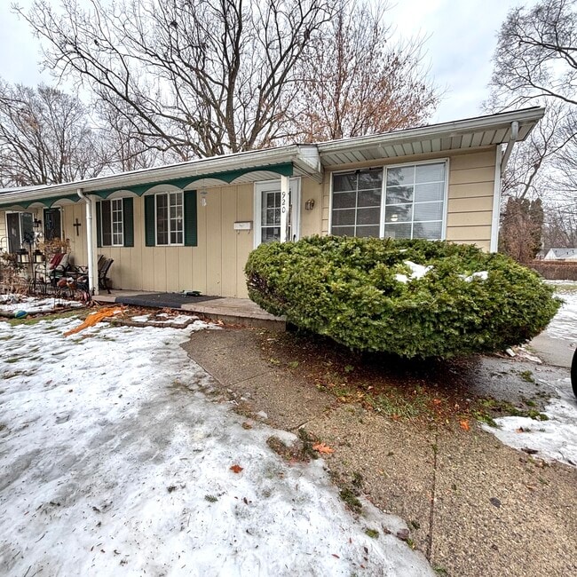 Building Photo - 920 Vincent Ct