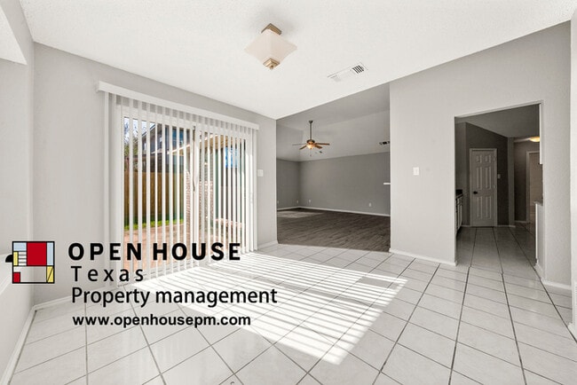 Building Photo - 4908 Shady Oak Trail, Grand Prairie