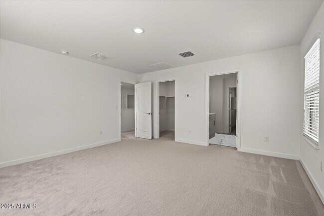 Building Photo - 3023 W Bent Tree Dr