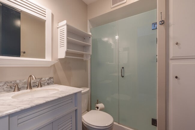 Building Photo - 6455 La Jolla BoulevardUnit 245 Ln