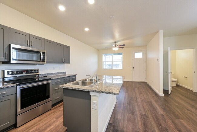 Building Photo - 13540 Oneida Ln