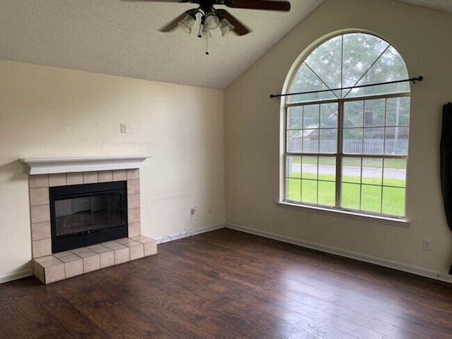 Building Photo - 706 Timber Ridge Trail