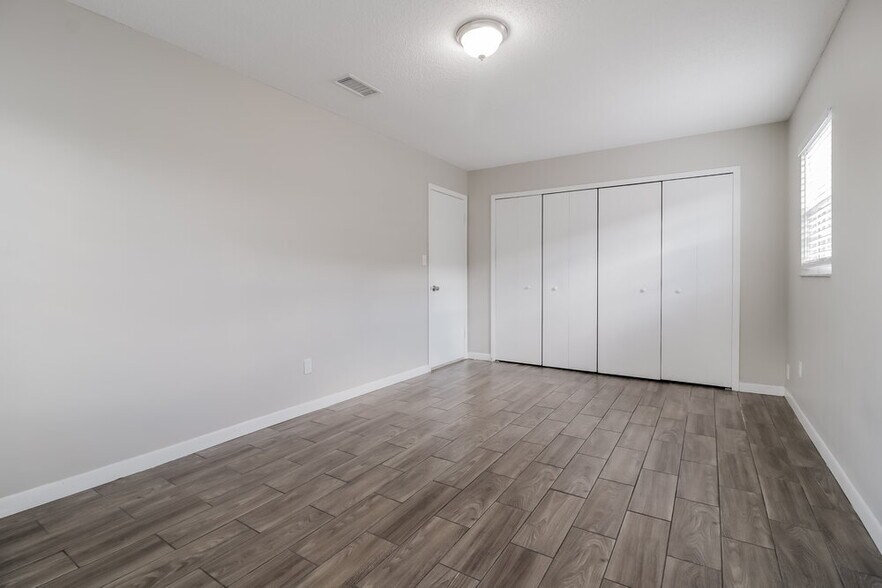 Building Photo - 5437 Wauchula Ct