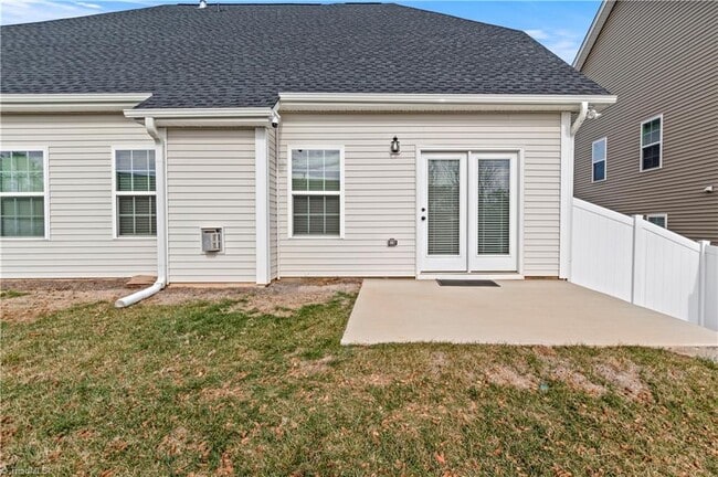 Building Photo - 7260 Huntgate Dr
