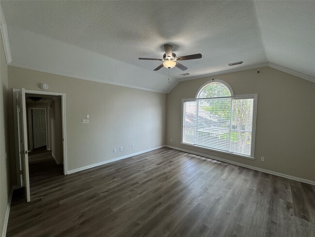Building Photo - 10310 Sable Trail Ln