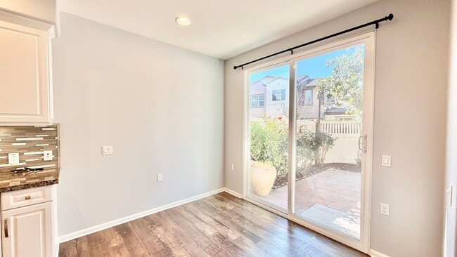 Building Photo - Beautiful, Like New, End Unit Condo in Resort Like Living Community off Temecula's South 79!